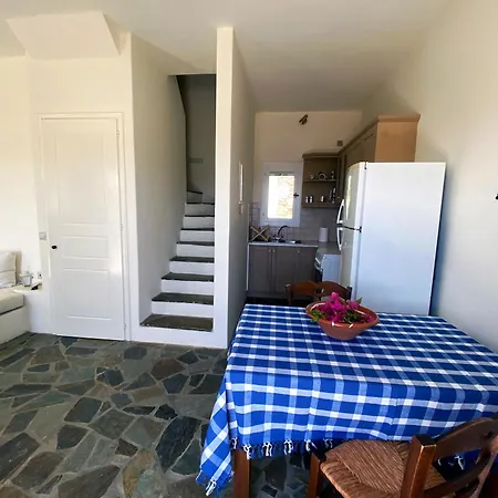 Ferienhaus Vivi Finikas (Syros)